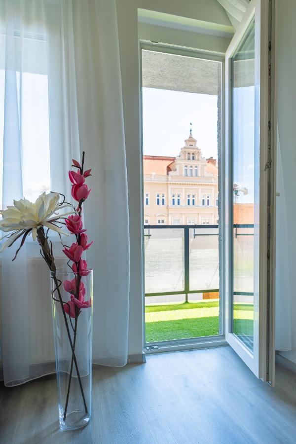 Central Residence Sopron Eksteriør billede